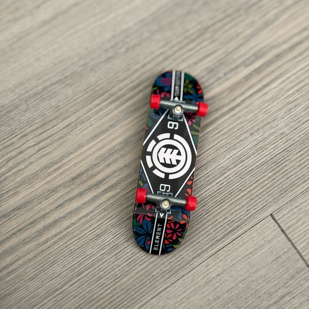 Tech deck